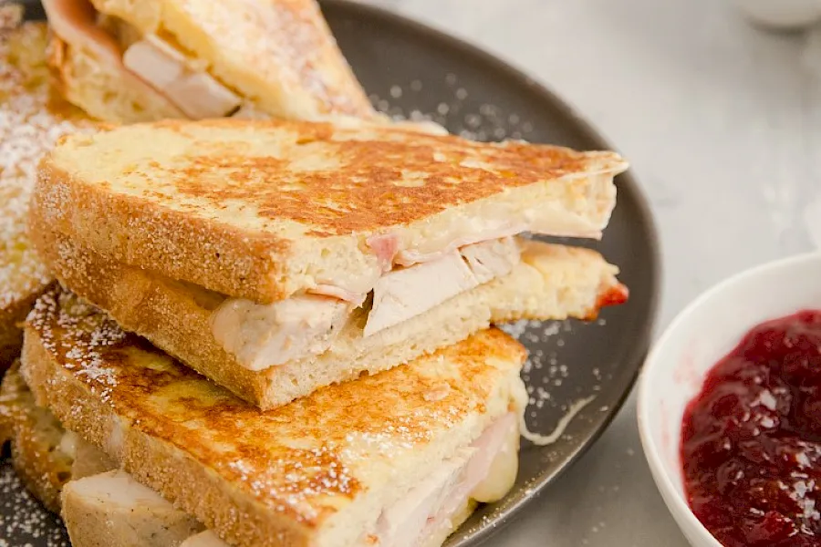 monte-cristo-sandwich-with-leftover-turkey