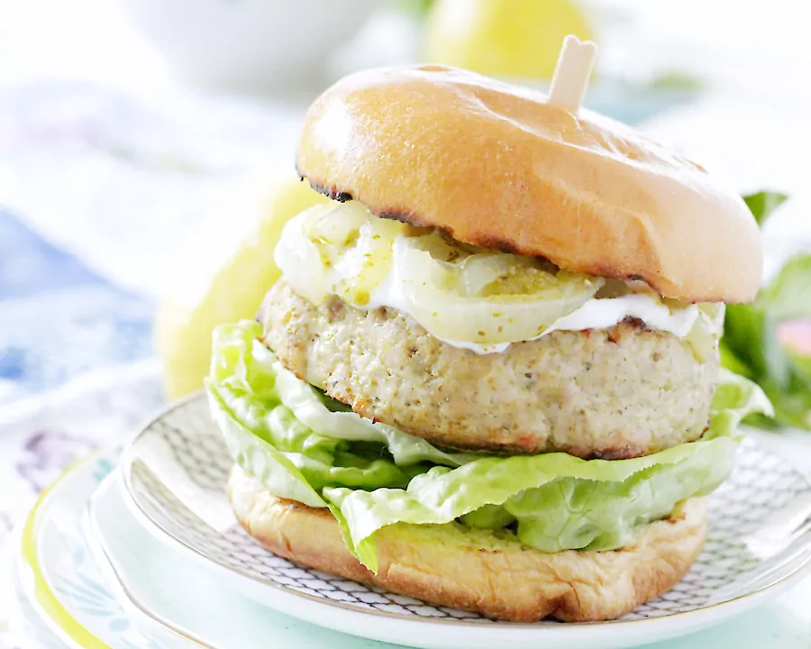 Lemon Pesto Turkey Burgers